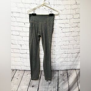 Athleta Salutation Stash Pocket 7/8 Tight in Powervita size xs